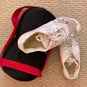 nfinity cheer shoes with case!